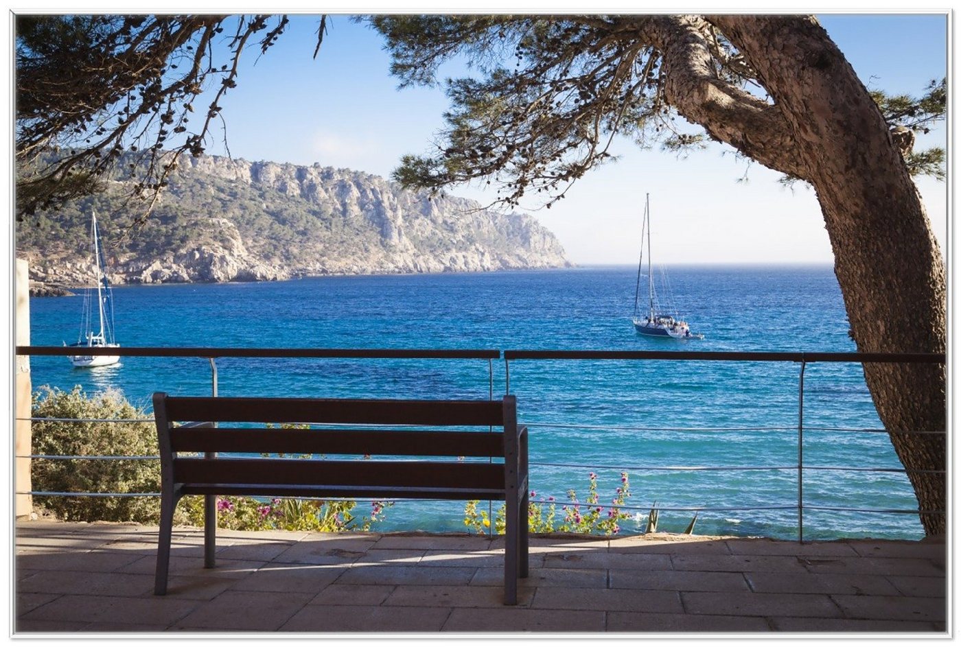 Wallario Poster, Einsame Bank am Meer - Spanien im Sommer, in verschiedenen Ausführungen von Wallario