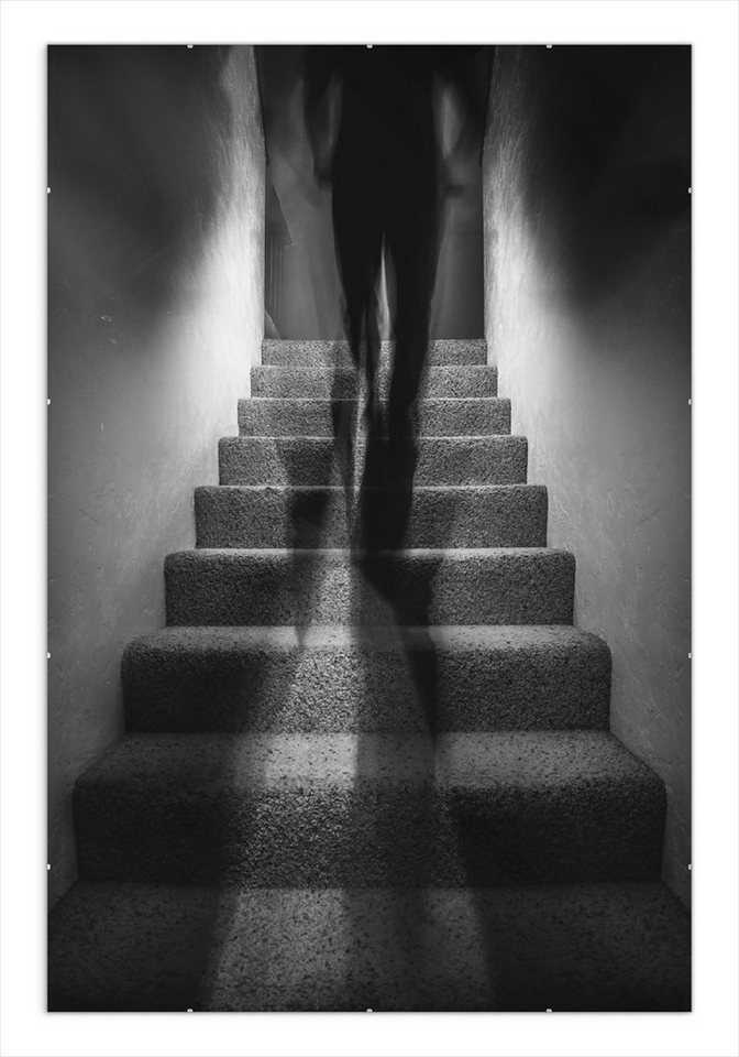 Wallario Poster, Mysteriöse Treppe mit Schattenfigur - Schwarzweiß, in verschiedenen Ausführungen Wallario Poster, Mysteriöse Treppe mit Schattenfigur - Schwarzweiß, in verschiedenen Ausführungen von Wallario