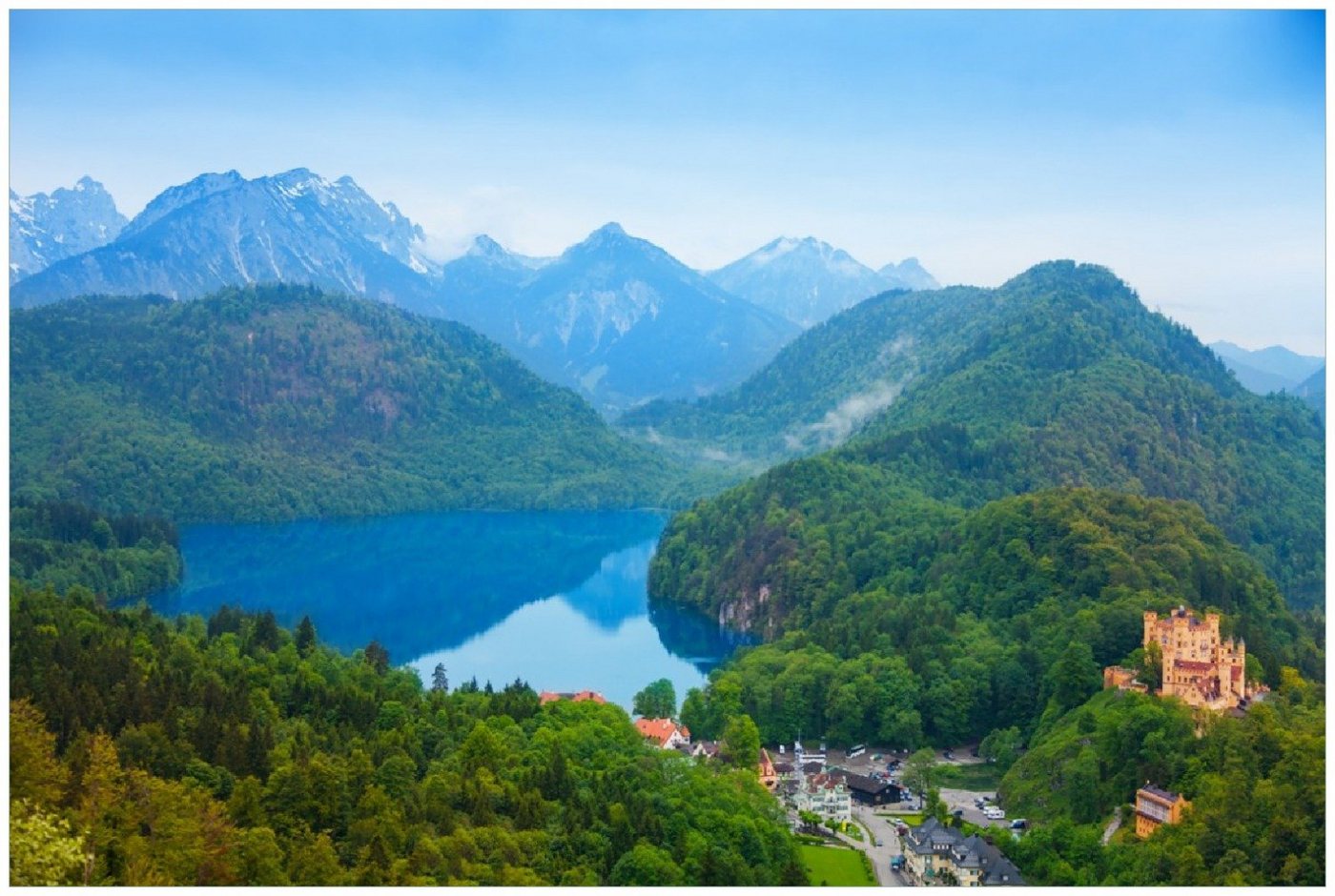 Wallario Poster, Schloss Hohenschwangau neben dem Alpsee, in verschiedenen Ausführungen von Wallario