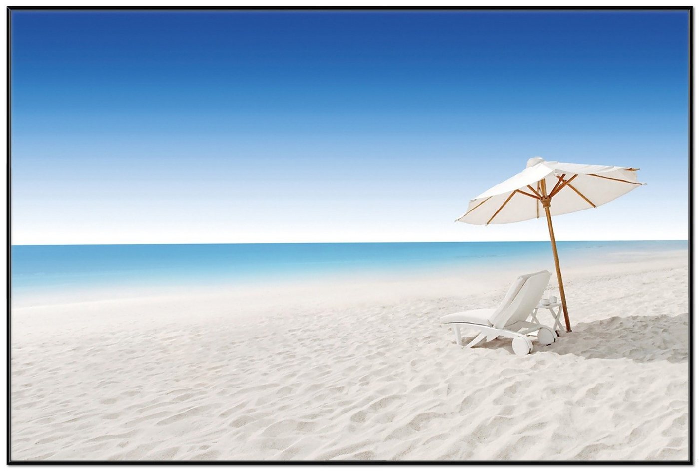 Wallario Poster, Sonnenliege am weißen Strand unter blauem Himmel, in verschiedenen Ausführungen von Wallario