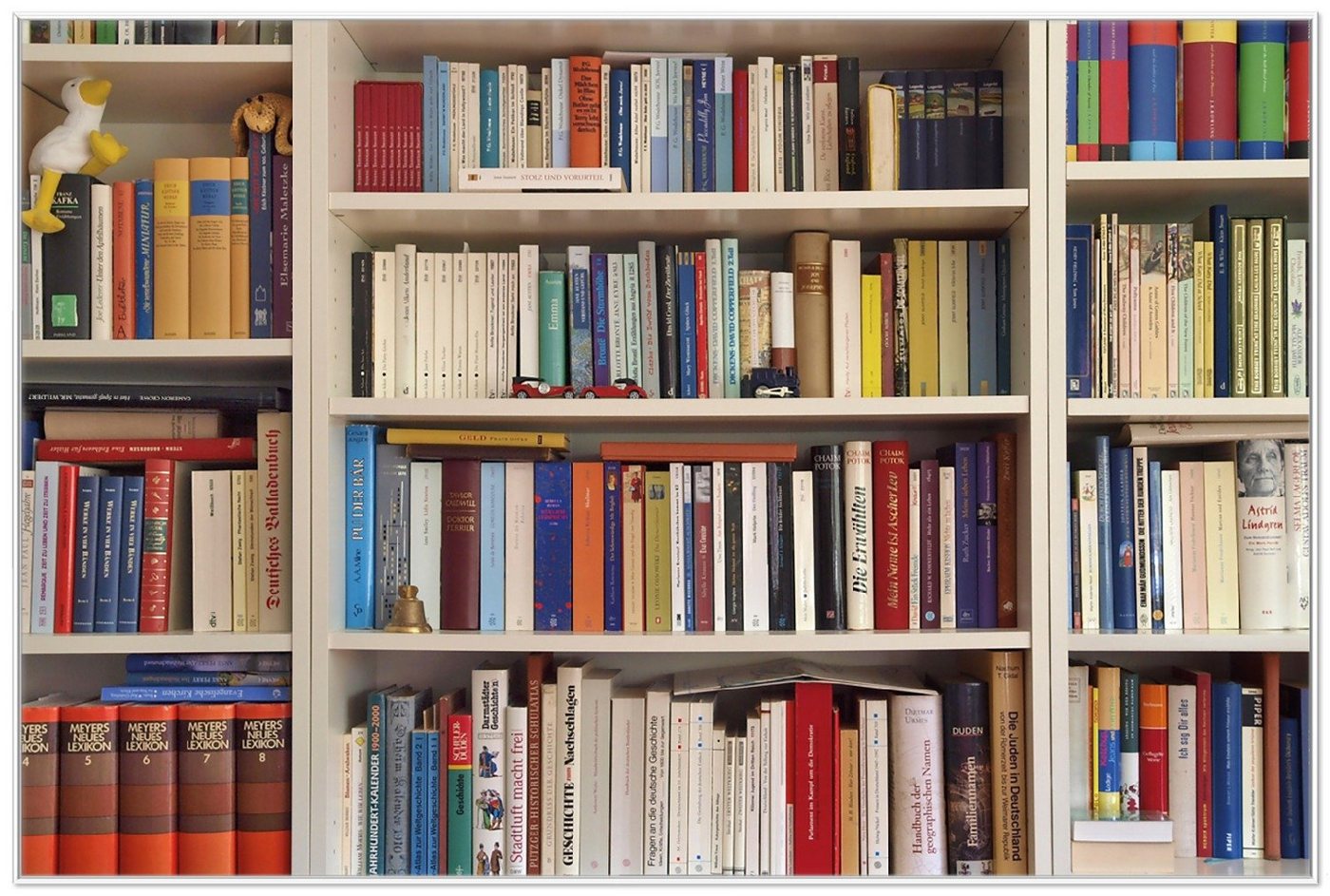 Wallario Poster, Weißes Bücherregal mit unterschiedlichen Büchern, in verschiedenen Ausführungen Wallario Poster, Weißes Bücherregal mit unterschiedlichen Büchern, in verschiedenen Ausführungen von Wallario