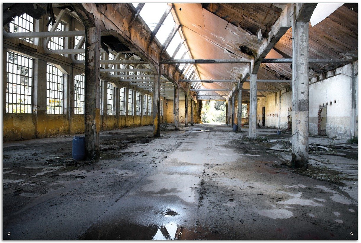 Wallario Sichtschutzzaunmatten Alte Industriehalle leerstehend und einsam von Wallario