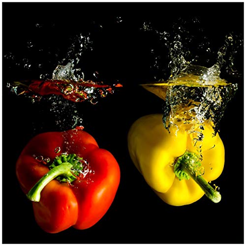 Wallario Sticker/Aufkleber für Kühlschrank/Geschirrspüler/Küchenschränke, Selbstklebende Folie - 60 x 60 cm, Motiv: Bunte Küche Paprika in rot gelb orange und grün im Wasser von Wallario