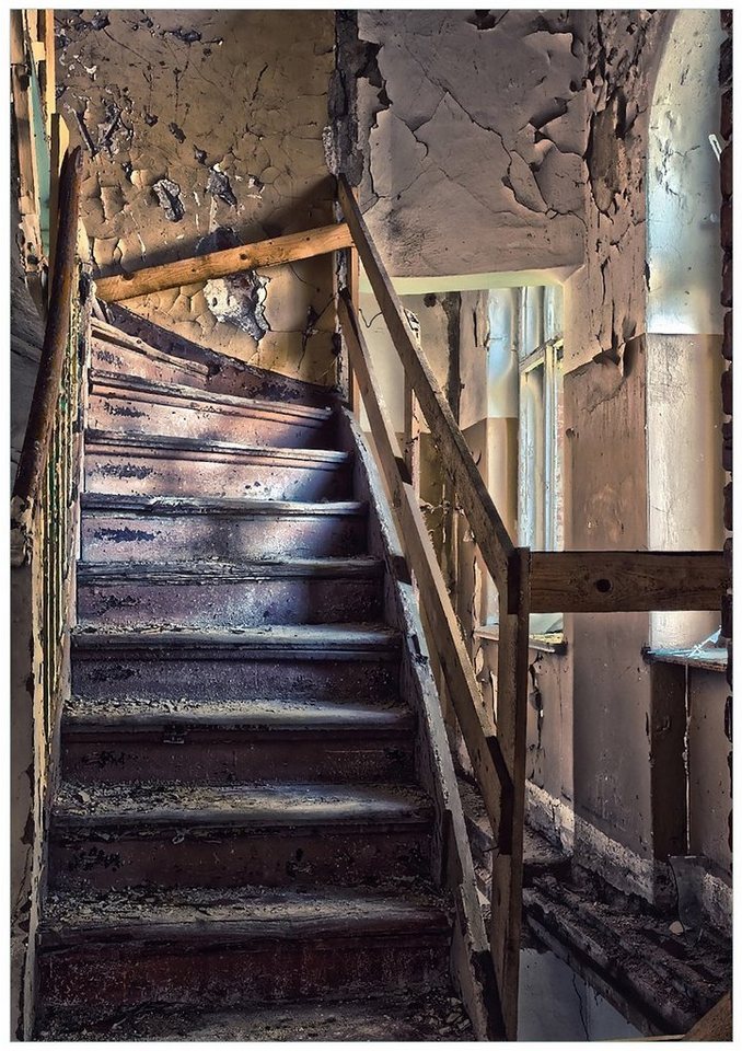 Wallario Wandfolie, Treppe in einem alten Haus, in verschiedenen Ausführungen Wallario Wandfolie, Treppe in einem alten Haus, in verschiedenen Ausführungen von Wallario