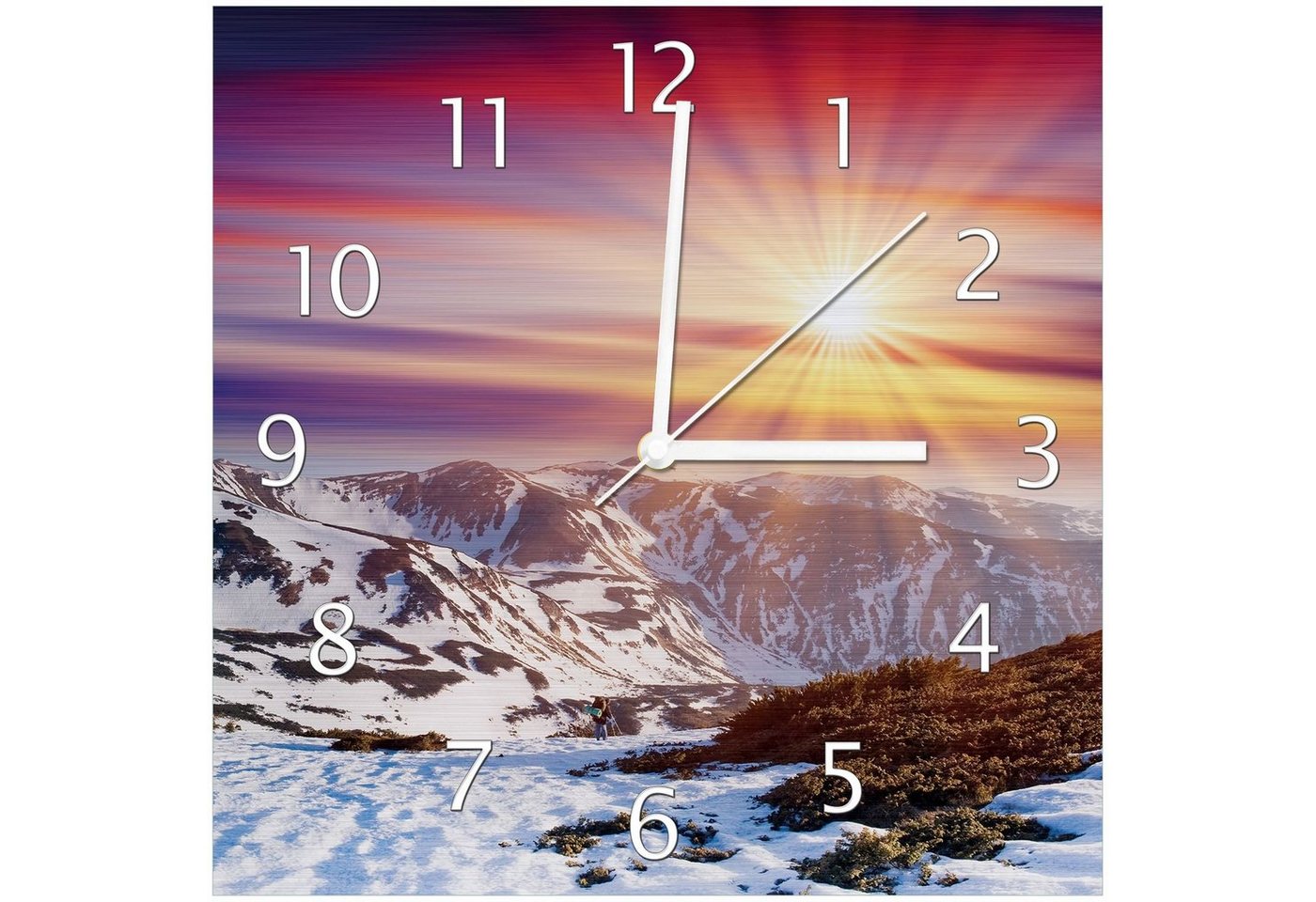 Wallario Wanduhr Farbenfroher Sonnenuntergang im Winter - Schnee in den Bergen (Aluverbunduhr) von Wallario