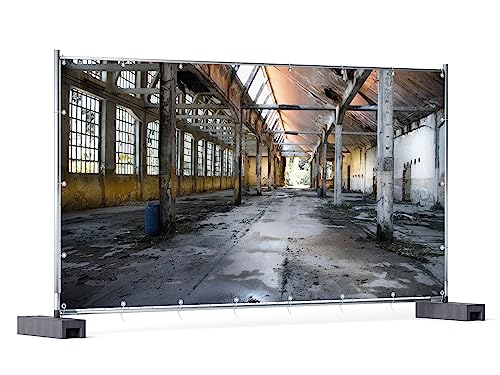 Wallario XXL Outdoor-Poster für Garten oder Balkon Alte Industriehalle leerstehend und einsam, Motivbanner Größe: ca. 340 x 173 cm, Outdoor-Bild von Wallario