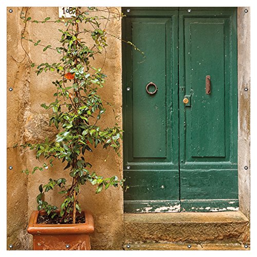 Wallario XXL Outdoor-Poster für Garten oder Balkon Grüne alte Holz-Tür in Toskana mit Alter Steinwand und Steintreppe, Motivbanner Größe: ca. 180 x 180cm, 2-teilig, Outdoor-Bild von Wallario