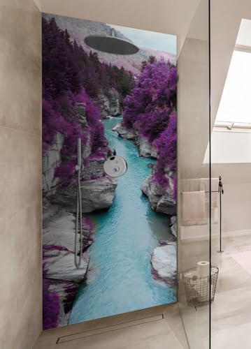 Wallario selbstklebende Duschrückwand 90 x 200 cm mit Motiv Fluss in lilafarbener Schlucht - Wandverkleidung Fließenersatz mit Hochglanzlaminat in Glasoptik von Wallario