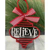 Believe Ornament - Weihnachtsschmuck Aus Holz Weihnachtsbaum Dekoration Geschenk von WallflowersbyKerri