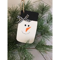 Handgemalte Schneemann Ornament - Einmachglas Weihnachtsschmuck Weihnachtsbaum Dekor Holz Urlaub Geschenkanhänger von WallflowersbyKerri