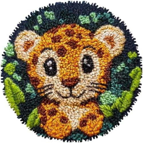 Wallphantom Knüpfen Set Fußmatte Teppich Herstellung Kits,Kleiner Leopard,Geschenkver DIY für Kinder/Erwachsene mit bedruckter Leinwand Latch Hook Rug Kit,50x50cm Wallphantom Knüpfen Set Fußmatte Teppich Herstellung Kits,Kleiner Leopard,Geschenkver DIY für Kinder/Erwachsene mit bedruckter Leinwand Latch Hook Rug Kit,50x50cm von Wallphantom