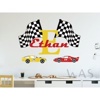 Benutzerdefinierte Racing Name Wandtattoo Für Jungen, Speedy Race Flagge Wandaufkleber, Rennauto Thema Aufkleber, Kinderzimmer Babyzimmer Wand Art von WallsArtStudio