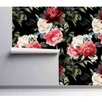 Pfingstrosen Und Rosen Wandbedeckung - Selbstklebende Vorgeklebte Tapete Florale Illustration Abnehmbare Web-Peel & Stick-Tapete von WallsHaveSoul