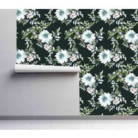 Süßes Blaues Florales Muster Abnehmbare Tapete - Selbstklebende Peel & Stick Wandbedeckung Vorgeklebte Papier Wandbilder Von Wallshavesoul von WallsHaveSoul