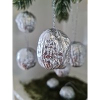 Ganze Silberne Walnüsse Mit Silbernem Faden Schnur Weihnachtsbaum Weihnachtsschmuck Winter Weihnachten Dekoration Basteln Geschenke von WalnussBastelstube