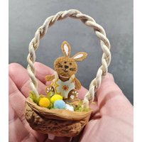 Große Walnussschale Walnusshälfte Mit Kordel Und Filzhase Deko Osternest Ostern Frühling Walnuss Diy von WalnussBastelstube