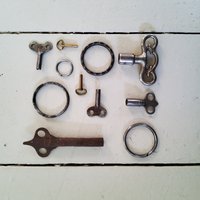 Uhrschlüssel Antike Fassschlüssel Schlüsselringe Uhrschlüssel Antike Fassschlüssel Schlüsselringe von WalnutHillVintage