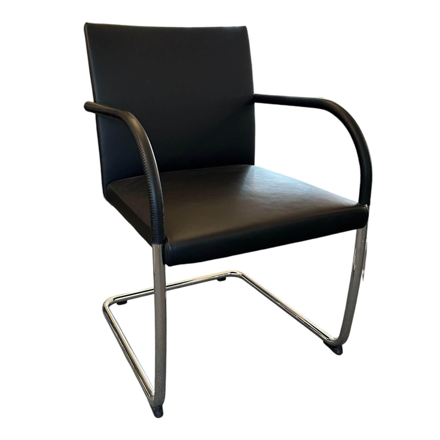 Stuhl George Leder Schwarz Gestell Chrom Silber von Walter Knoll