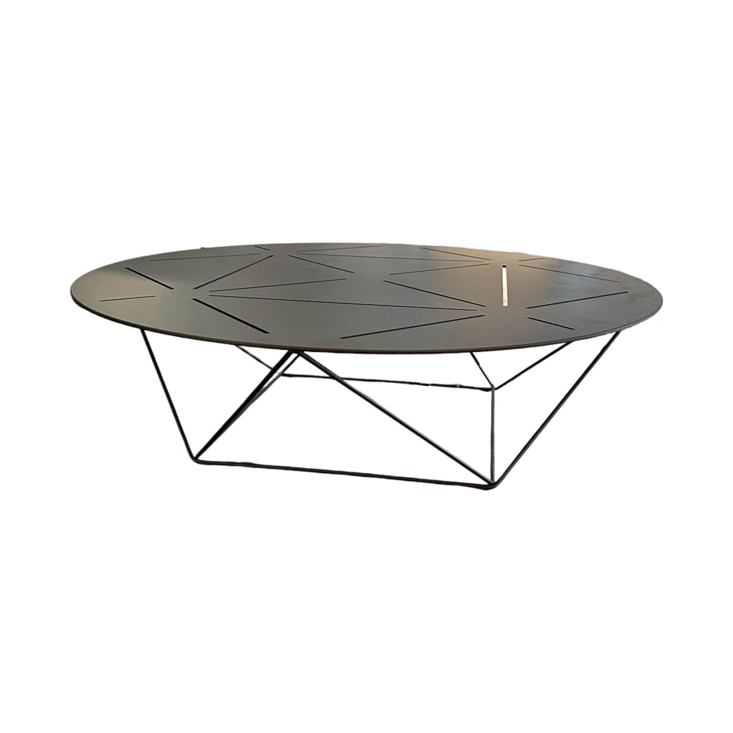 Tisch Joco 130 T2 Matt Pulverbeschichtet Bronze Mit Kunststoffgleitern Tisch Joco 130 T2 Matt Pulverbeschichtet Bronze Mit Kunststoffgleitern von Walter Knoll