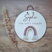 Christliches Namensschild Mit Makramee Regenbogen | Von Gott Geliebt Kinderzimmerdeko Holzschild 20cm Geschenk Zur Geburt Christliches Namensschild Mit Makramee Regenbogen | Von Gott Geliebt Kinderzimmerdeko Holzschild 20cm Geschenk Zur Geburt von WaltersARTikel