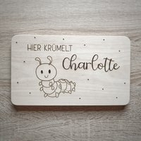 Frühstücksbrettchen Raupe | Tiere Personalisiert Hier Krümelt Hase, Biene, Dino, Löwe, Unterwasserwelt, Koala Und Eichhörnchen Design Frühstücksbrettchen Raupe | Tiere Personalisiert Hier Krümelt Hase, Biene, Dino, Löwe, Unterwasserwelt, Koala Und Eichhörnchen Design von WaltersARTikel