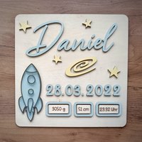 Geburtsschild Weltraum Rakete | Aus Holz Geschenk Zur Geburt Baby Daten Namensschild Wanddeko Kinderzimmer Personalisiert von WaltersARTikel