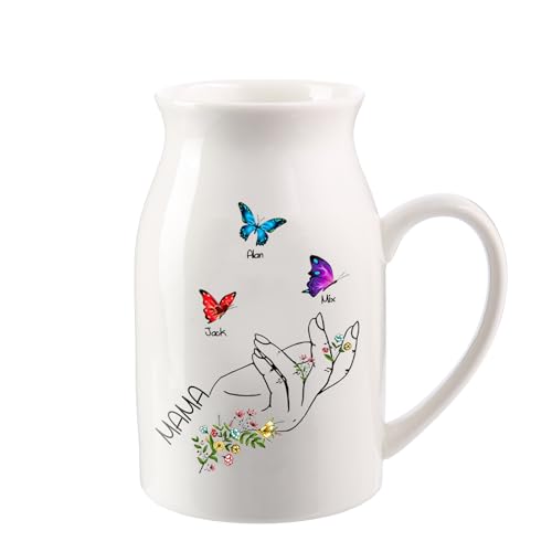 Wamantic Personalisierte Vase Muttertag - Benutzerdefinierte 1-8 Namen Keramik Vase Personalisierte Namen & Text Getrocknete Schmetterlings Vase für Home Decor Geschenke für Oma Mama(3-Namen) von Wamantic