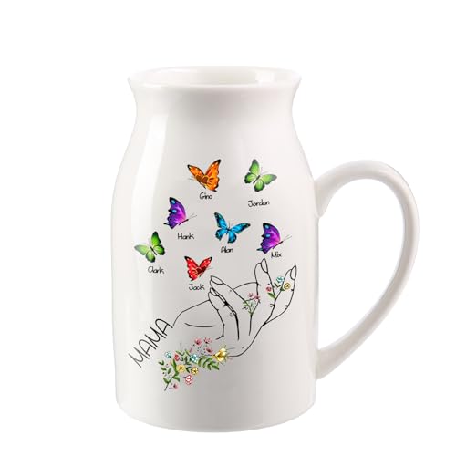 Wamantic Personalisierte Vase Muttertag - Benutzerdefinierte 1-8 Namen Keramik Vase Personalisierte Namen & Text Getrocknete Schmetterlings Vase für Home Decor Geschenke für Oma Mama(7-Namen) von Wamantic