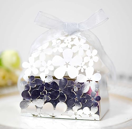 Wambere 50 Stück Paper Candy Boxen Geschenkbox Geschenkschachtel Aushöhlen Kleine Box Schachtel Geschenkschachteln Hochzeit Candy Box für Hochzeit Geburtstag HochzeitTaufe Weihnachtsfeier,Silber von Wambere