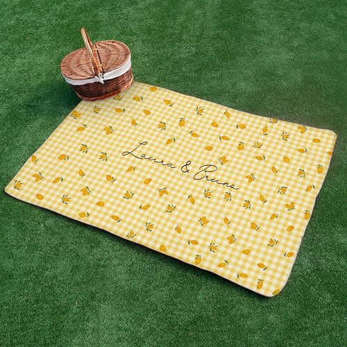 Wanapix | Picknickdecke 190x120 cm | Personalisiert mit deinen Fotos oder Texten | Wasserdicht | Inklusive Tragegurt mit Griff | Decke für Garten, Strand oder Park | 100% personalisiert Wanapix | Picknickdecke 190x120 cm | Personalisiert mit deinen Fotos oder Texten | Wasserdicht | Inklusive Tragegurt mit Griff | Decke für Garten, Strand oder Park | 100% personalisiert von Wanapix