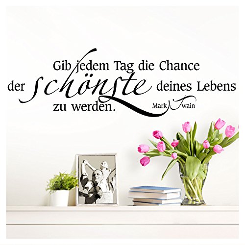 Wandaro Wandtattoo Zitat Gib Jedem Tag die Chance I Schwarz 80 x 27 cm I Flur Diele Wohnzimmer Selbstklebend Aufkleber Wandaufkleber Spruch Wandsticker W3304 von Wandaro