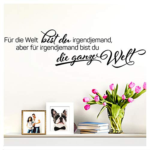 Wandaro Wandsticker Spruch Für die Welt bist du | schwarz 80 x22 cm | Wandaufkleber Flur Wandspruch Wohnzimmer Wandtattoo Aufkleber W3474 von Wandaro