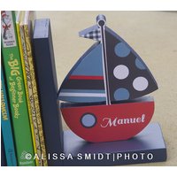 Segelboot Buchstützen, Custom Designed - Erstellt Eine Koordination Mit Ihrem Dekor Oder Kindergarten Buchstaben | Hölzerne Segelschiff, Nautik von WanderlustbyAlissa