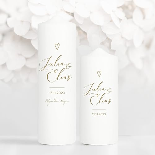 Wandtattoo Loft Hochzeitskerze personalisiert mit Namen, Datum und Herz Motiv + 2 Gastkerzen, 25cm x 7cm, personalisierte Kerze, Traukerze Hochzeit Kerze selbst gestalten, Hochzeitsgeschenk Wandtattoo Loft Hochzeitskerze personalisiert mit Namen, Datum und Herz Motiv + 2 Gastkerzen, 25cm x 7cm, personalisierte Kerze, Traukerze Hochzeit Kerze selbst gestalten, Hochzeitsgeschenk von Wandtattoo Loft