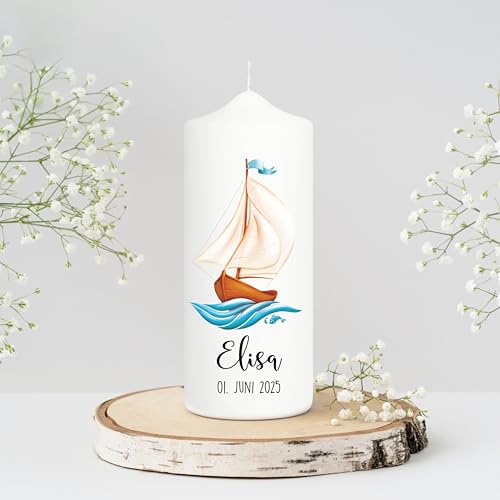 Wandtattoo Loft Patenkerze Junge Motiv mit einem Boot Schiff, 18cm x 7cm, personalisierte Kerze, bedruckte Kerze zur Taufe, Stumpenkerze, individuelles Taufgeschenk Wandtattoo Loft Patenkerze Junge Motiv mit einem Boot Schiff, 18cm x 7cm, personalisierte Kerze, bedruckte Kerze zur Taufe, Stumpenkerze, individuelles Taufgeschenk von Wandtattoo Loft
