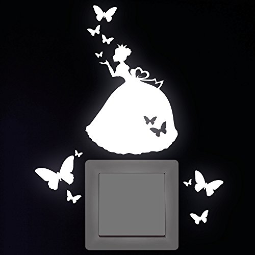 Wandtattoo Loft "Prinzessin 10 x 11 cm mit 10 Schmetterlingen" Leuchtaufkleber für Steckdose, Lichtschalter oder die Wand/Leuchtsterne/ Kinderzimmer - Wandtattoo fluoreszierende leuchtende Sticker/ nachtleuchtend von Wandtattoo-Loft