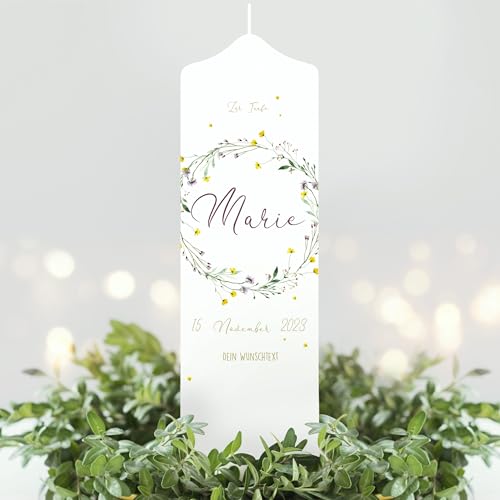Wandtattoo Loft weiße Taufkerze Kerze zur Taufe oder Geburt mit Kranz aus Wildgräsern mit Name Datum Taufspruch, Taufkerze 25 x 7 cm Wandtattoo Loft weiße Taufkerze Kerze zur Taufe oder Geburt mit Kranz aus Wildgräsern mit Name Datum Taufspruch, Taufkerze 25 x 7 cm von Wandtattoo-Loft