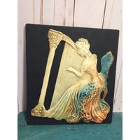 Vintage Keramik Fliese, Chalkware Plakette, Alice Cranston Fenner, Mädchen An Harfe, Wanddekoration, Musikzimmer, Vanity von Wantiquities