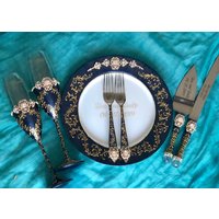 Hochzeit Flöten Tortenheber Messer Platte Für Die Hochzeitstorte Und Zwei Gabeln Personalisierte Hochzeitsgläser Hochzeit Flöten Tortenheber Messer Platte Für Die Hochzeitstorte Und Zwei Gabeln Personalisierte Hochzeitsgläser von WarmhomeGifts