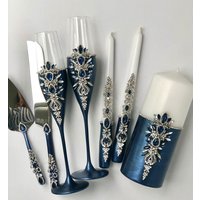 Nevy Blau Hochzeit Gläser Tortenheber Messer Personalisierte Marine Einheit Kerzen Set Winter Braut Bräutigam von WarmhomeGifts