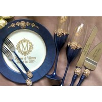 Personalisierte Gläser Navy Blau Tortenheber Messer Gabeln Platte Für Die Hochzeitstorte Hochzeit Flöten Kuchen Cutter Set Braut Bräutigam Glas Personalisierte Gläser Navy Blau Tortenheber Messer Gabeln Platte Für Die Hochzeitstorte Hochzeit Flöten Kuchen Cutter Set Braut Bräutigam Glas von WarmhomeGifts