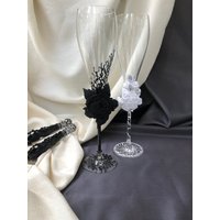 Personalisierte Hochzeit Gläser Kuchen Server Messer Schwarz Weiß Set Braut Bräutigam Flöten von WarmhomeGifts