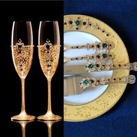 Personalisierte Hochzeitsgläser Und Kuchen Server Messer Platte Für Die Hochzeitstorte Zwei Gabeln Gold Champagner Flöten Grüne Hochzeit von WarmhomeGifts