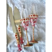 Personalisierte Rote Hochzeitsgläser Tortenheber-Messer Mit Gravur Rotgold-Hochzeitsflöten Rotgold-Kuchenausschnitt-Set Braut Bräutigam Gläser von WarmhomeGifts