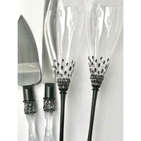 Personalisierte Schwarze Hochzeitsgläser Und Tortenheber-Messer Gravierte Flöten Hochzeit Champagnergläser Tortenheber-Set Rustikale von WarmhomeGifts