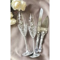 Personalisierte Weiße Hochzeitsgläser Und Tortenheber Messer Gravierte Hochzeit Flöten Champagner Kuchen Schneideset Braut Bräutigam von WarmhomeGifts
