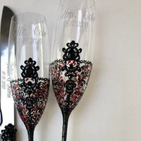 Zwei Schwarz Rot Champagner Flöten Mit Gravur Hochzeit Gläser Gothic Braut Bräutigam Geschenk von WarmhomeGifts