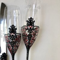 Zwei Schwarz Rote Sektflöten Mit Gravur Schwarz Rot Hochzeit Flöten Gläser Gothic Braut Bräutigam Geschenk Zwei Schwarz Rote Sektflöten Mit Gravur Schwarz Rot Hochzeit Flöten Gläser Gothic Braut Bräutigam Geschenk von WarmhomeGifts