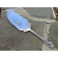 Antike Silber Platte Fisch Heber - Wm Rogers "Cedric" Muster." von WeDigSilver