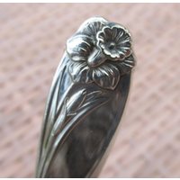 Esslöffel - "Daffodil" Silberner Teller Vintage Esslöffel - "Daffodil" Silberner Teller Vintage von WeDigSilver